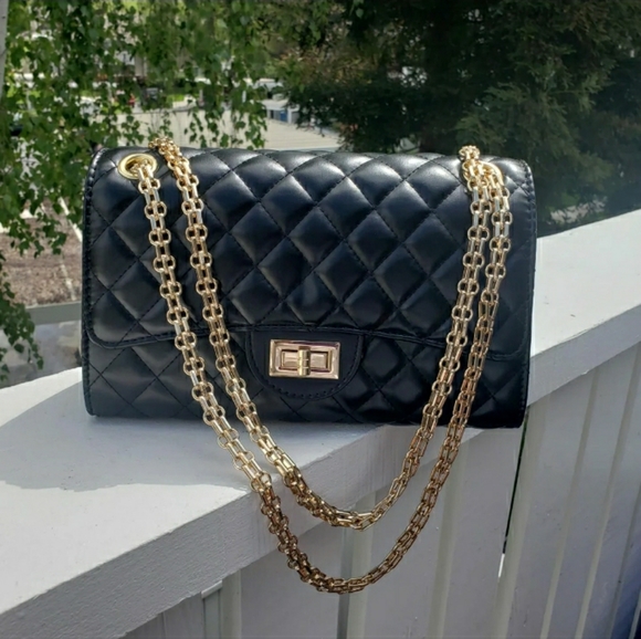 AnkarasBest Handbags - Black Quilted Crossbody Bag Gold Chain Large